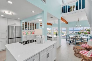 Lavavajillas y utensilios de cocina 