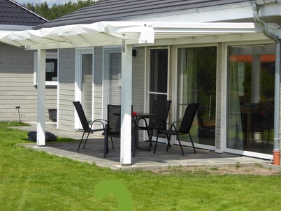 Vacation home just a few hundred meters from the lake with WLAN