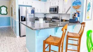Uklassifisert bilde, 2 av 32, knapp