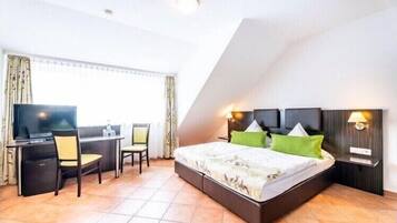 Doppelzimmer | Schreibtisch, schallisolierte Zimmer, kostenloses WLAN