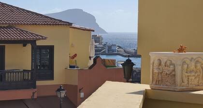 LOVELY APARTMENT 2Bedr/2Bathr aircon wifi 55 "SMART TV