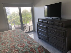 1 camera, ferro/asse da stiro, Wi-Fi