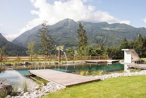 Piscina externa sazonal