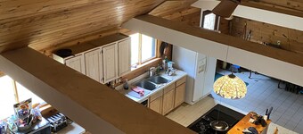 pine creek lodge with pine creek views  secluded on 5 acres 