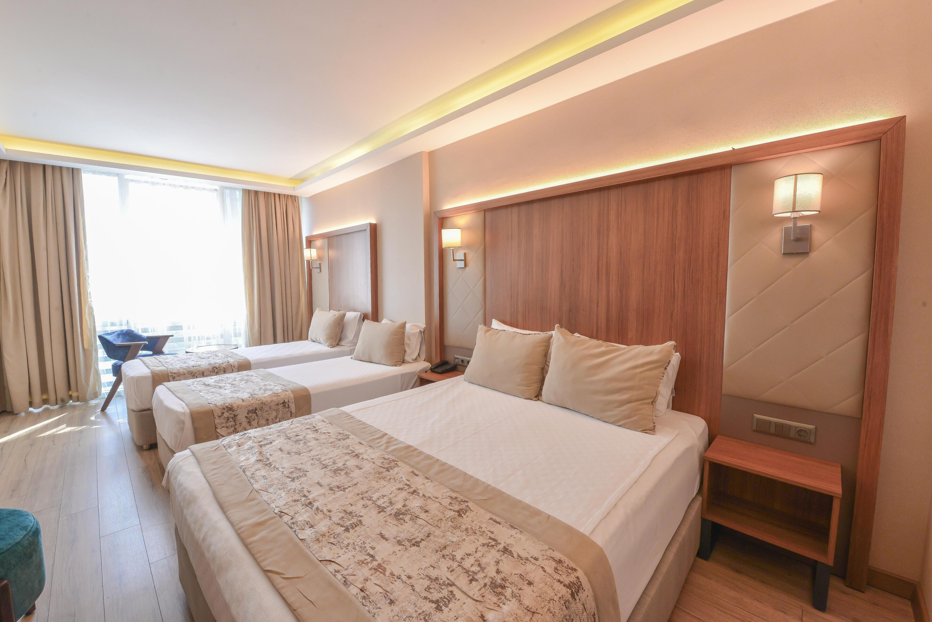 1 bedroom, premium bedding, minibar, desk