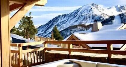 CHALET NAĂGA, new, design, panoramic view and SPA, 15p, village.