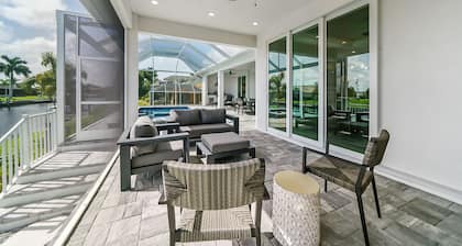 Waterfront Pool Home With Dock and Spa