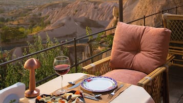 Frokost, lunsj og middag serveres