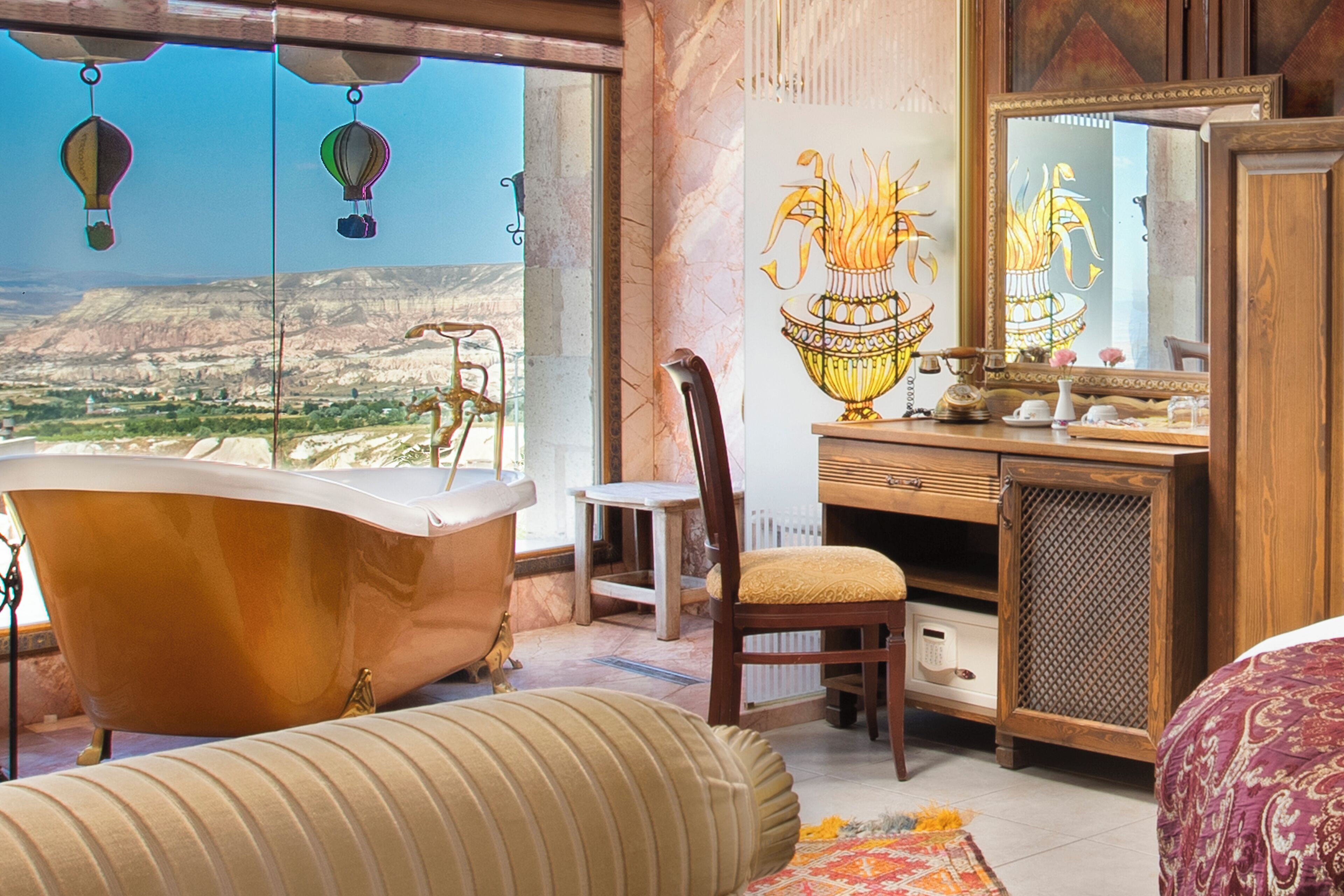 luxury room with balloon view | valley view