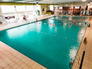 Indoor pool, outdoor pool - Newquay Bay Resort 2 Bedroom Caravan (Newquay)