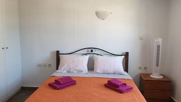 2 Schlafzimmer, Zimmersafe, Bügeleisen/Bügelbrett, kostenloses WLAN