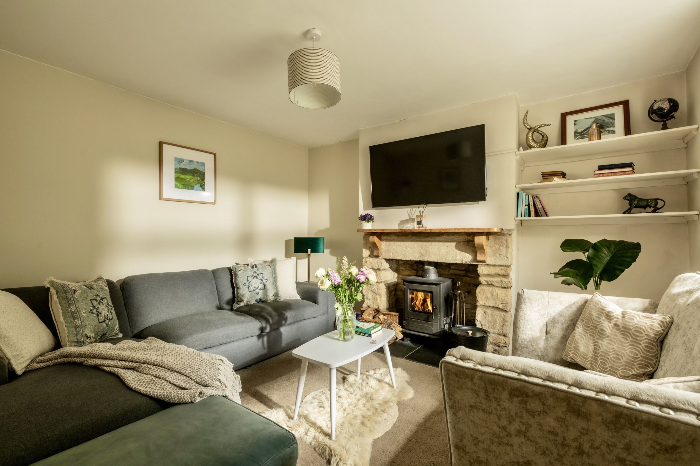 Luxury Cottage, Private Bathroom, Garden View | Lounge