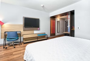 Zimmer, 1 King-Bett, barrierefrei, Badewanne | Hochwertige Bettwaren, Schreibtisch, Verdunkelungsvorhänge