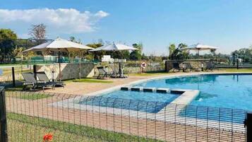 Utomhuspool