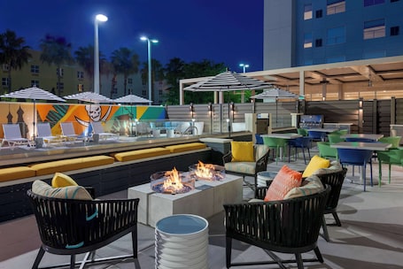 Terrace/patio. Hyatt House Tampa Airport Westshore