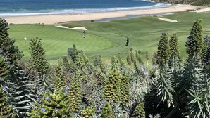 A golf course with a beach view, sand bunkers, and dense vegetation in the foreground. - Panoramic Ocean View-No Stairs-King Bed-Walkin shower, 24hr Manned Sec. Gates (Dana Point)