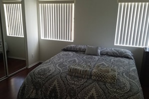 3 chambres, fer et planche Ă repasser, lit parapluie, Wi-Fi gratuit