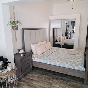 1 bedroom, iron/ironing board, WiFi, bed sheets