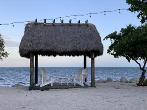 Property grounds - Completely Remodeled 3/3 in the heart of Key Largo (Oceanside) (Key Largo)