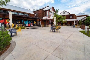 Townhome, Multiple Beds, Mountain View (750 Jerome St. (Unit 6)) | Property grounds