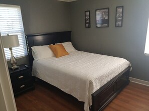 3 bedrooms, iron/ironing board, free WiFi, bed sheets