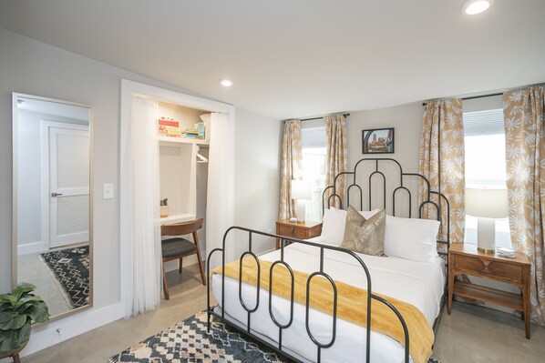 1 bedroom, iron/ironing board, WiFi, bed sheets
