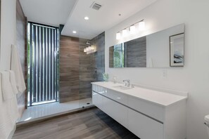 Condo (106 Inlet Way Unit 103) | Bathroom