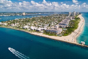 Condo (106 Inlet Way Unit 103) | Beach | On the beach