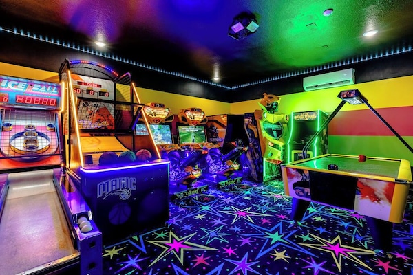 Professional Arcade Room - All Free Play