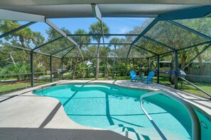 Outdoor pool, a heated pool