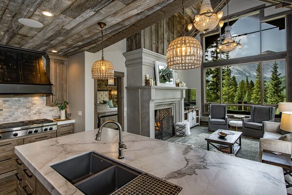 Luokittelematon kuva, 1 kautta 35, painike