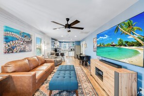 TV - Pet-Friendly Retreat w/ Private Pool, Fenced Yard and Close to the Beach (Port Aransas)