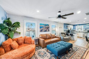 TV - Pet-Friendly Retreat w/ Private Pool, Fenced Yard and Close to the Beach (Port Aransas)