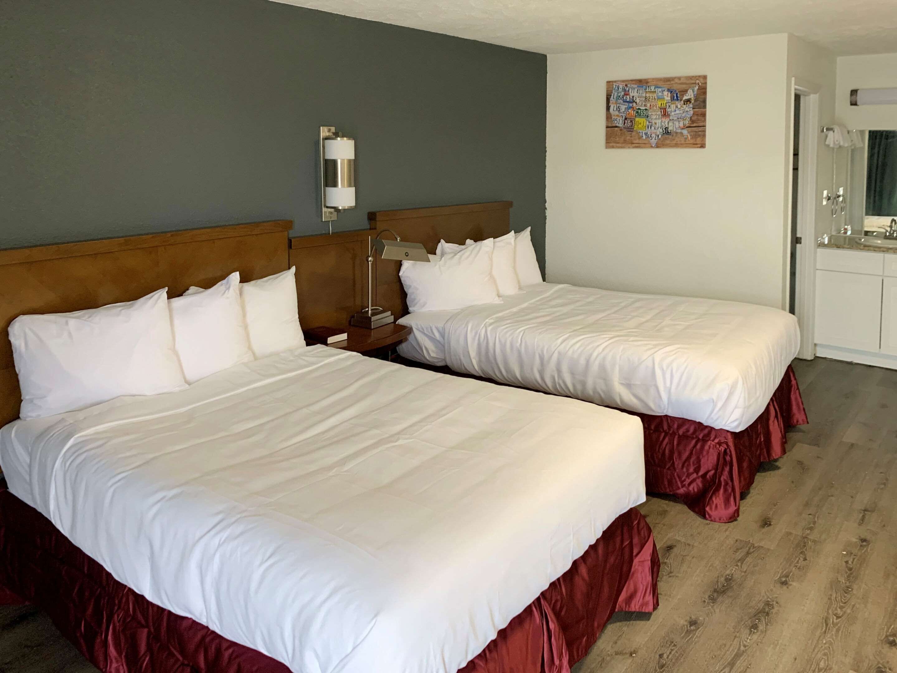 Free WiFi, bed sheets