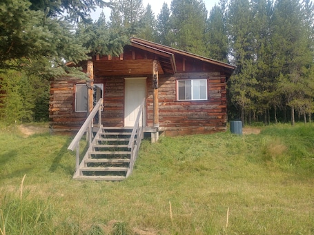 Exterior. Prospector Miners Cabin