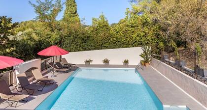 Modern 1-Bed Apartment | Mougins Resort | Sleeps 4
