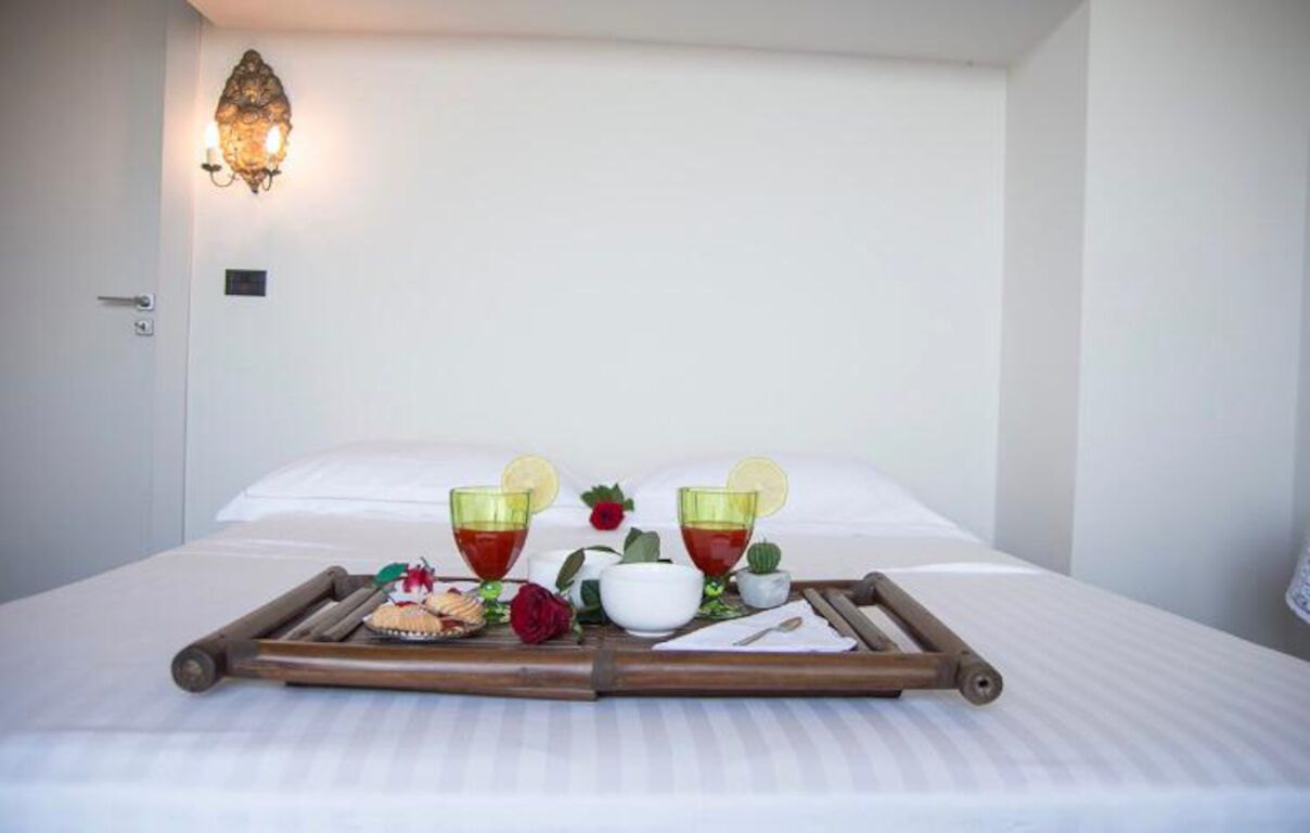 3 bedrooms, iron/ironing board, travel crib, free WiFi