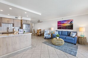 TV - Bright, modern space with stunning ocean views (Lahaina)