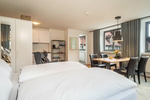 1 bedroom, free WiFi, bed sheets
