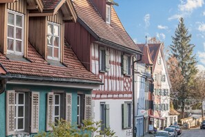 Miscellaneous - Modern Studio Apartment No. 15 in the City Center with Wi-Fi (Wangen im Allgäu)