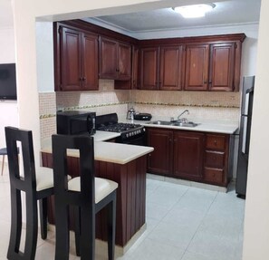 Private kitchen - Residencial Las Dianas (Santiago de los Caballeros)