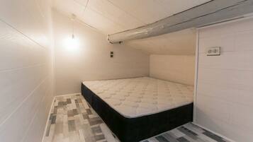 4 habitaciones, tabla de planchar con plancha y wifi gratis