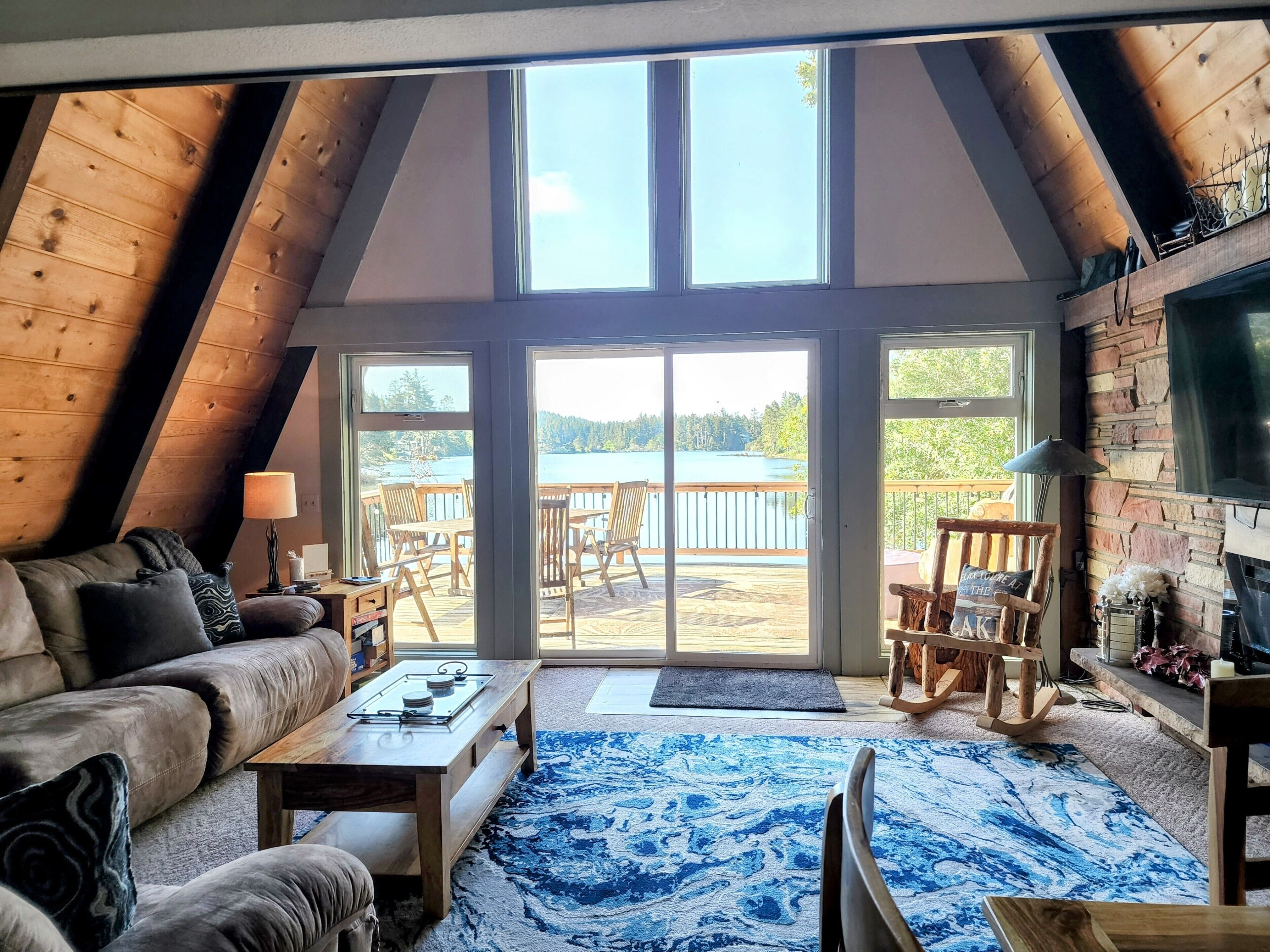 Smart-TV, peis og DVD-spiller