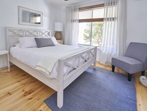 3 chambres, fer et planche à repasser, Wi-Fi gratuit, draps fournis