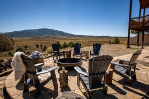 Terrace/patio - 5 Arrows Ranch: Luxury Retreat w/ Hot Tub, Sauna, Firepit, 360 Views, 140 Acres (Pagosa Springs)