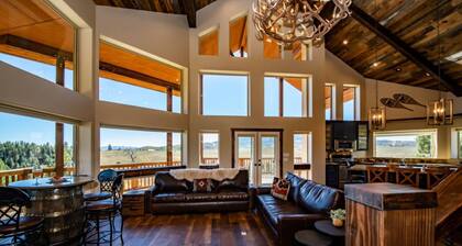 See Fall's Changing Colors! 5 Arrows Ranch: Luxury Retreat with Sauna, 360° Views, 140 Acres
