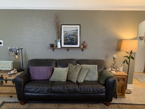 Smart TV, fireplace - Pleasant Street Suite in downtown Prescott (Prescott)