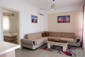 Habitación, balcón, vista al mar | Wifi gratis 