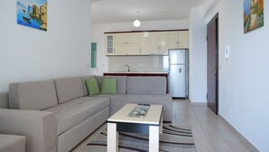 Room, Balcony, Sea View - Hotel Bella Vista (Sarandë)