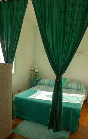 2 bedrooms, iron/ironing board, WiFi, bed sheets - Flat " Residenza Mediterranea" Cannigione(Gulf of Arzachena) (Cannigione)